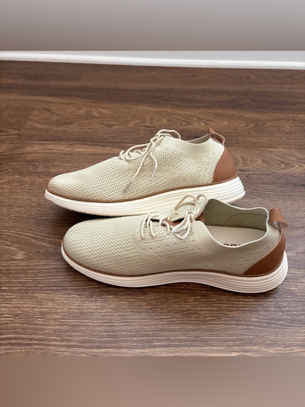 VILOCY Men's Dress Sneakers
Size 45/12-12.5